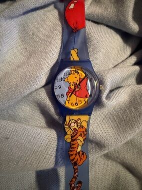 VTG 90’s Y2K Timex Disney’s Winnie the Pooh & Tigger Balloon UniSex WristWatch